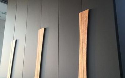 Фото №12 - Шкаф распашной на заказ